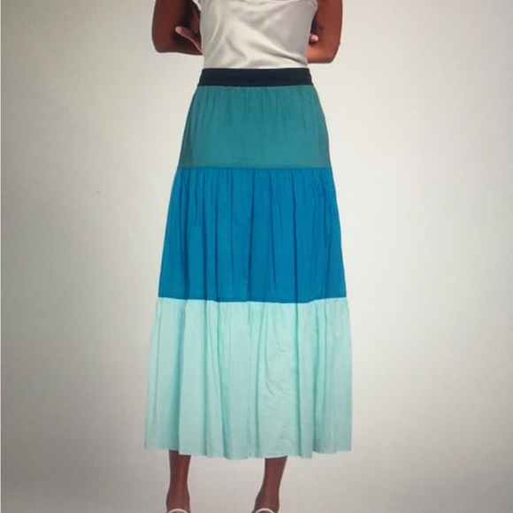 Three shades of blue maxi skirt - Picture 2 of 3